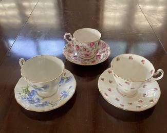 cups and saucers 