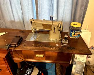 Singer Sewing Machine