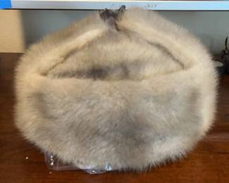 MenaTMs Silver Fox Hat