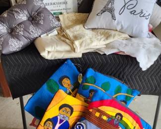 Mystery Lot Of Linens And Pillows