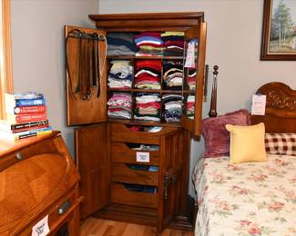 038Some Highlights Frankfort Estate Sale