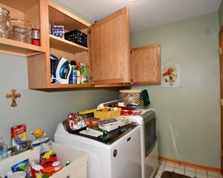 869Laundry Room