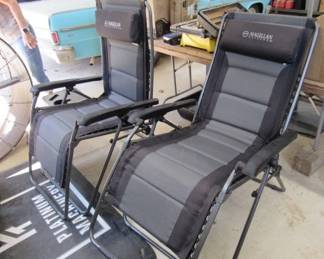 Folding Chair/Recliners
