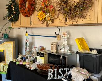 Microwave, misc household items 