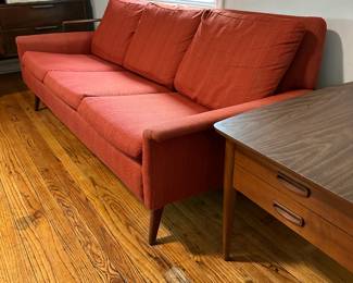 Dux Couch & Lane Side Table