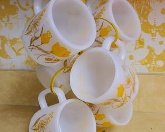 Retro Glasbake mug set w/stand