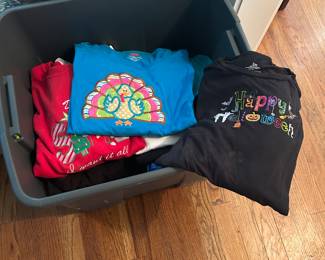 Seasonal Women’s Clothes. In great condition.