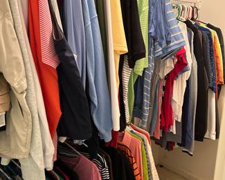Closet Full of Men’s and Women’s Clothes. Golf Courses, Polo, Collegiate, Nike, etc
Most are Name Brands!