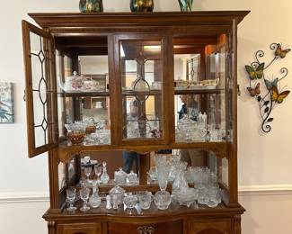 Beautiful China Cabinet/Hutch. Lots of Crystal, Glass and China. If you like to entertain, this is where you need to be!