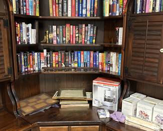 Popular Authors/Fiction and Non Fiction. Hardbacks and Paperbacks