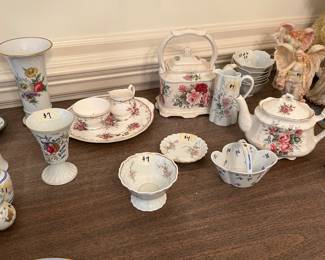 Fine China
Limoges
English
Haviland
Lenox
Stanfordshire and more