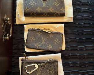 LOUIS VUITTON WALLET & KEY FOBS