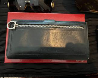 FERRAGAMO WALLET
