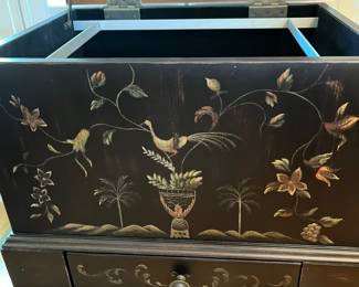 300Sep 04 2024 12 31pmLJdV