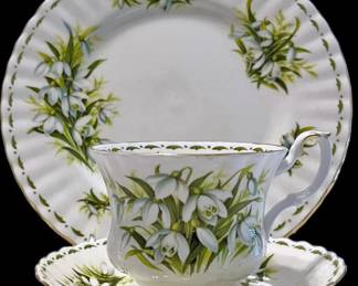 Royal Albert Flower of the Month January