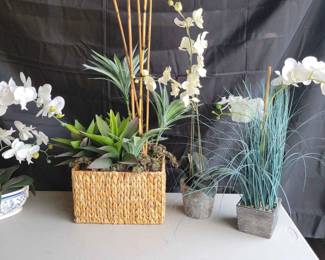 Artificial Plants And Glass Table Stand