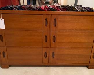 MCM dresser