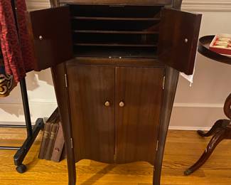 XL Victor Talking Machine (works)
