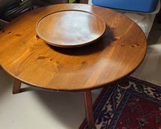 William Fetner, Inc, Hamlet, NC Lazy Susan table