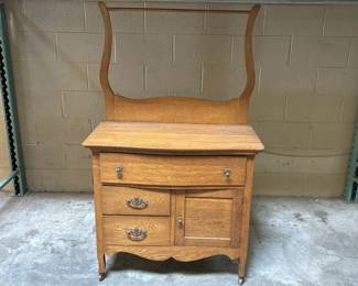 Lot 447 | Antique Wash Stand with Towel Rack
