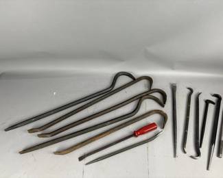 Lot 386 | Vtg Crowbars & More
