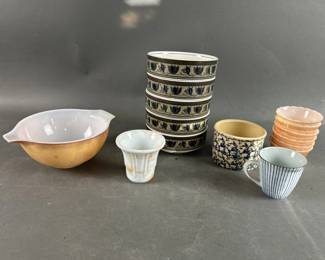 Lot 191 | Vintage Pyrex, Fire King, R. R. Pottery & More
