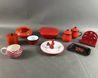 Lot 194 | Vintage Pyrex, Cast Iron, Music Box & More
