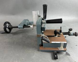 Lot 389 | Woodworking Tenoing Jig

