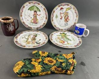 Lot 461 | Vintage T. Limoges Seasonal Plates & More
