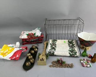 Lot 173 | Vtg Christmas Decorations
