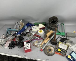 Lot 396 | Contents on Table Lot
