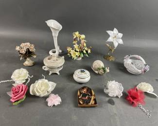 Lot 466 | Vintage La Partenope Capodimonte Piece & More
