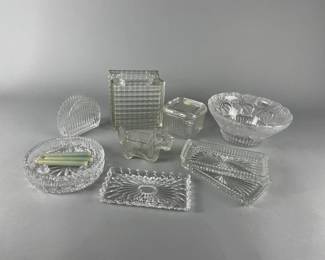 Lot 123 | Vtg Crystal & Glass Decor & More!
