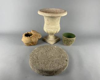 Lot 116 | Vtg Planters & Garden Rabbit Stone
