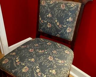 Antique accent chair