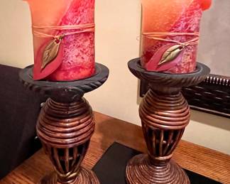 Pillar candlesticks