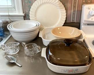 corning ware casserole with lid 3 piece mixing bowls