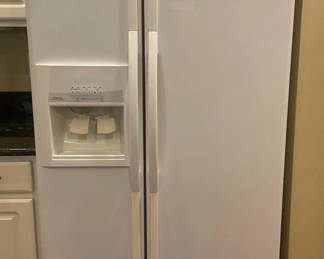 Whirlpool Refrigerator 