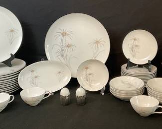 American Queen Fine China