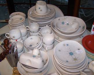 FRANCISCAN DINNER SET