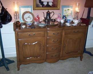 FRUITWOOD BUFFET, PLATED TEA SET & SMALLS