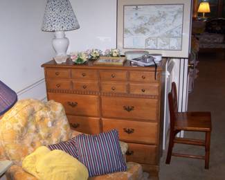 MAPLE CHEST, LAMP & MISC.