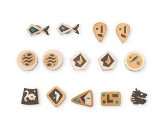 2007
A Group Of Los Castillo "Onix Negro" Accessory Pins
Circa 1959-1965; Taxco, Mexico
Each stamped: Los Castillo; further variously stamped: Taxco / [Eagle 15] / Hecho en Mexico / Onix Negro / [various design numbers]
Comprised of four pairs of modernist shirt/collar pins and six single tie pins in mixed-metal and hardstone inlay in various shapes and designs in silver, copper, turquoise, and black stone inlay, 14 pieces
Largest: 0.5" H x 0.75" W; smallest: 0.5" H x 0.5" W
51.8 grams gross
Estimate: $200 - $400