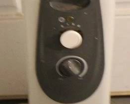 391 - Space Heater - 25" x 12" x 6" You are buying a used as-is electric/electronic item. We do not guarantee all components are present, and if it is not expressly stated, it is untested.
