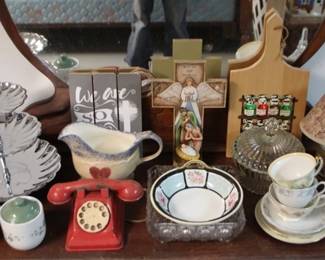 196 - Lot of Assorted Items
