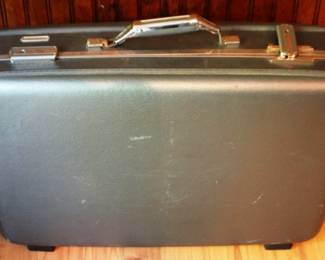 46 - Vintage Suitcase - 17" x 23"
