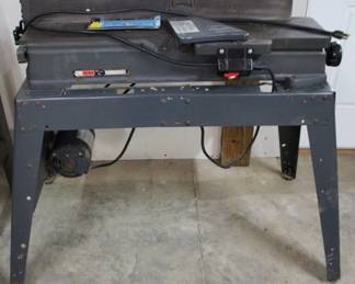 182 - Craftsman Wood Planer - 46" x 26" x 39" You are buying a used as-is electric/electronic item. We do not guarantee all components are present, and if it is not expressly stated, it is untested.

