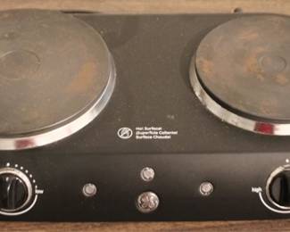 414 - GE Electric Stovetop - 17" x 10" You are buying a used as-is electric/electronic item. We do not guarantee all components are present, and if it is not expressly stated, it is untested.
