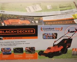 377 - Black & Decker 10 Amp Corded 15" Deck Mower Electric in Box You are buying a used as-is electric/electronic item. We do not guarantee all components are present, and if it is not expressly stated, it is untested.
