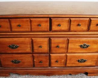 64 - 6-Drawer Dresser - 31" x 48" x 17"
